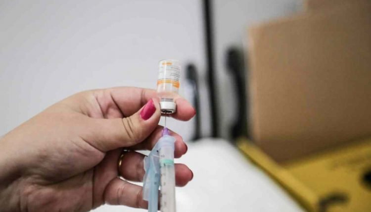 Com 40% dos profissionais vacinados, Saúde quer evitar ‘desfalques’ na linha de frente em MS