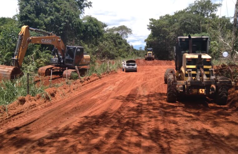 Secretaria de Obras de Cassilândia realiza serviço em estrada Rural