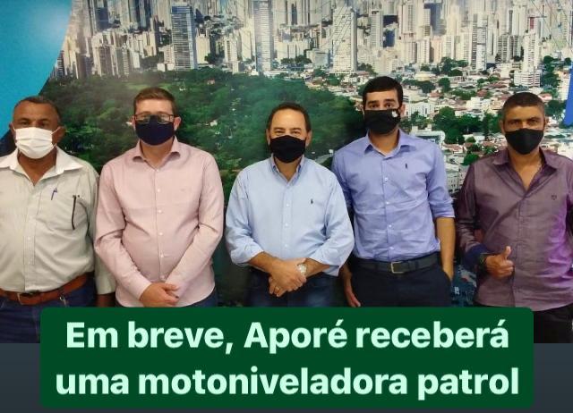 EM REUNIÃO COM DEPUTADO FEDERAL, APORÉ É CONTEMPLADA COM UMA MOTONIVELADORA PATROL