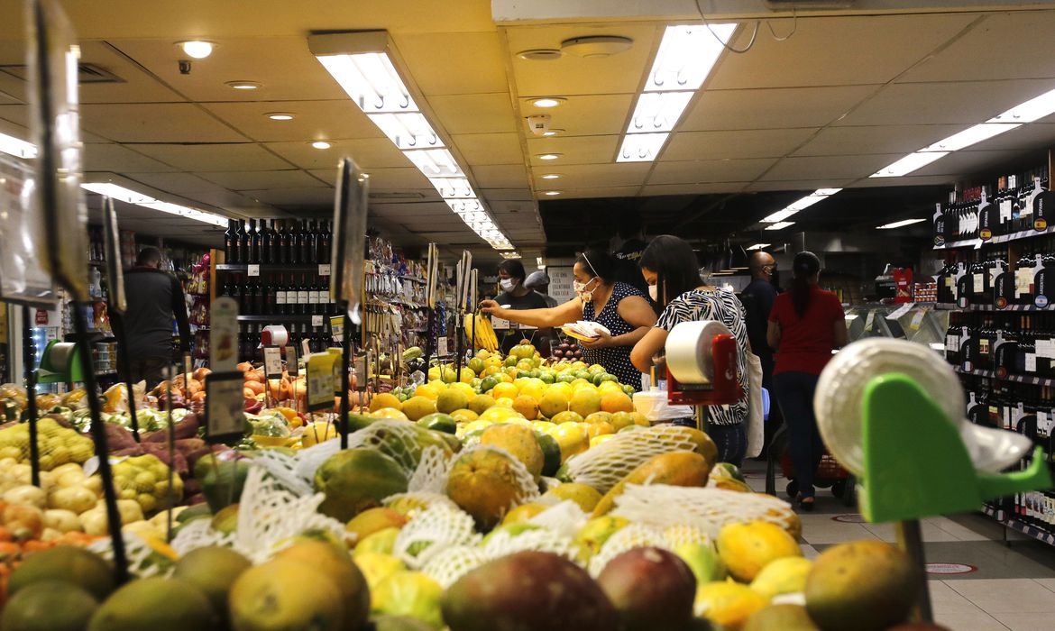 Supermercados registram alta 12% nas vendas de janeiro