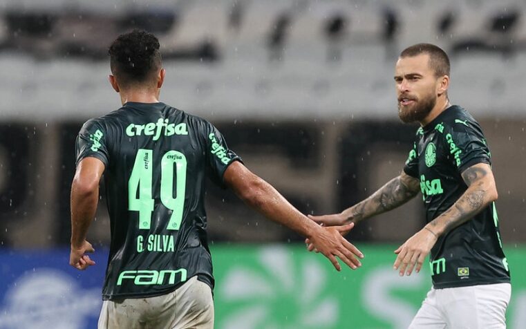 Corinthians x Ponte Preta, Palmeiras x Grêmio… saiba onde assistir aos jogos do domingo