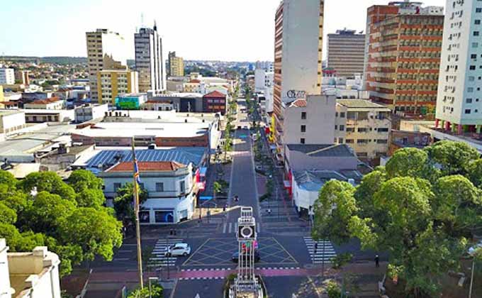 Mudança em decreto libera bancos e delivery para todas as lojas de Campo Grande