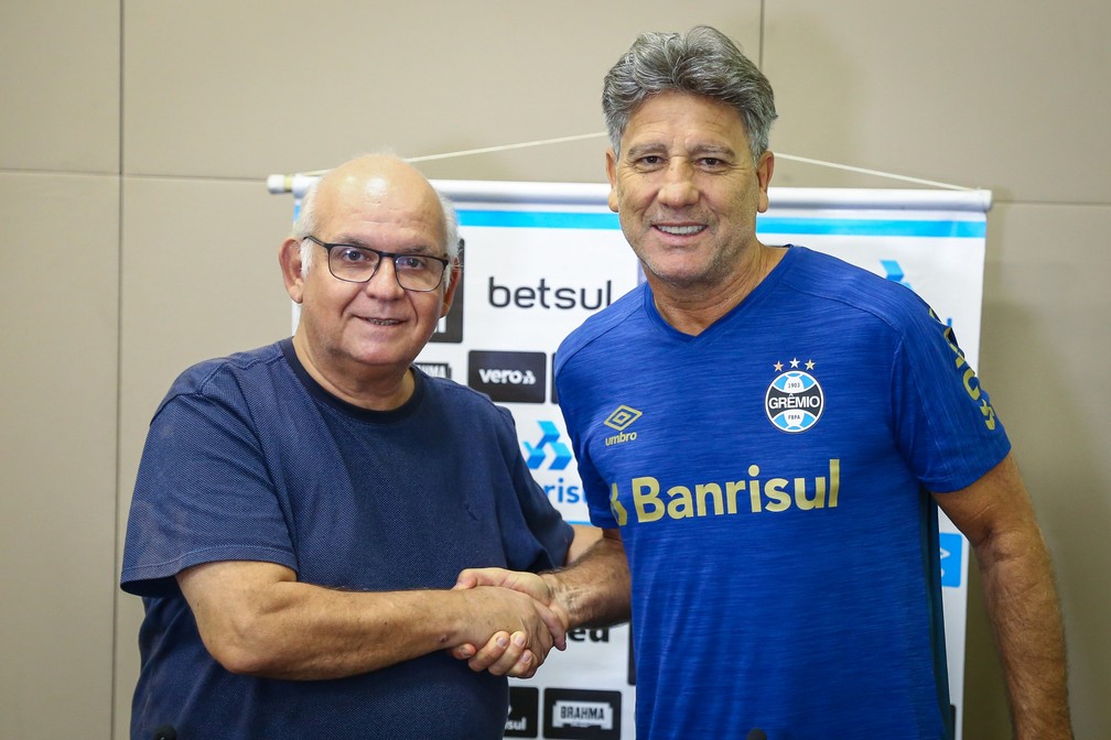 Renato acerta renovação e fica no Grêmio na temporada 2021