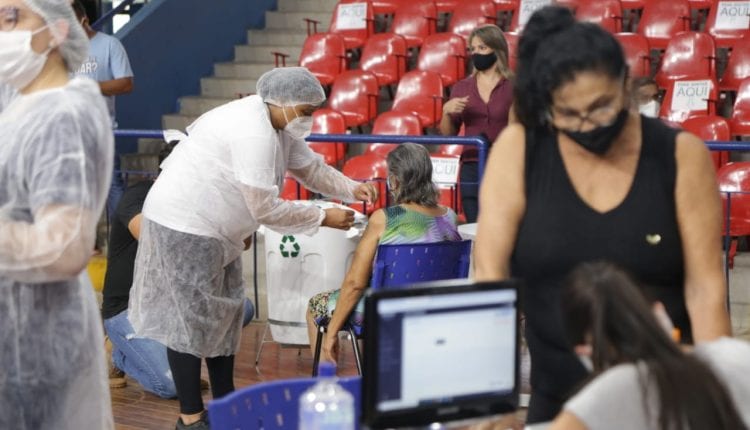 Com 90 mil vacinados, Campo Grande atinge 10% da meta de imunização contra Covid-19