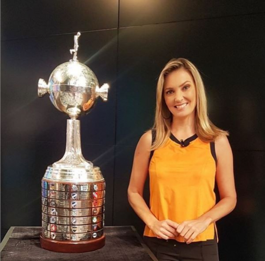 SBT negocia com Nadine Bastos, comentarista de arbitragem da Globo