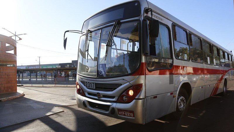 motoristas de ônibus pedem inclusão na imunização e planejam manifestação na segunda