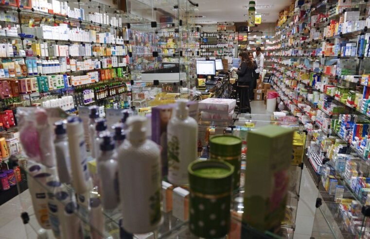 Municípios enfrentam dificuldades com o desabastecimento de remédios em farmácias