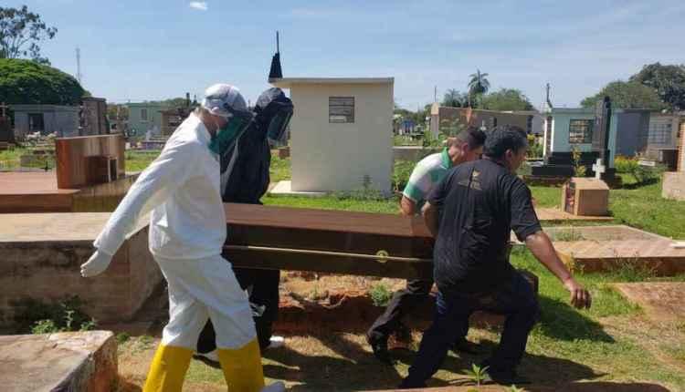 Com expectativa de melhora a partir de maio, média de mortes por coronavírus cai 19% em MS