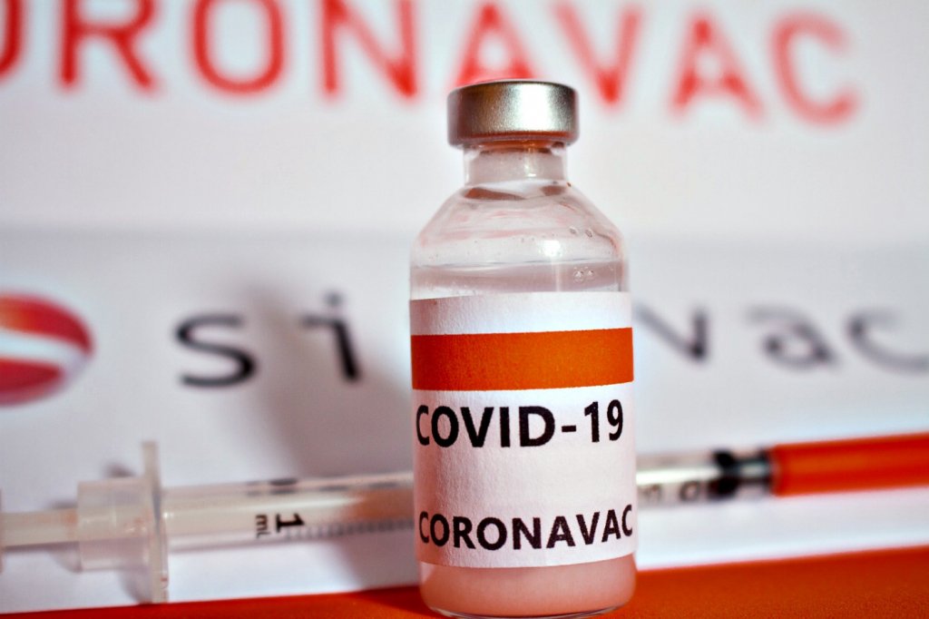 Novo lote de CoronaVac vai concluir 2ª dose e MS já pede para vacinar toda a população