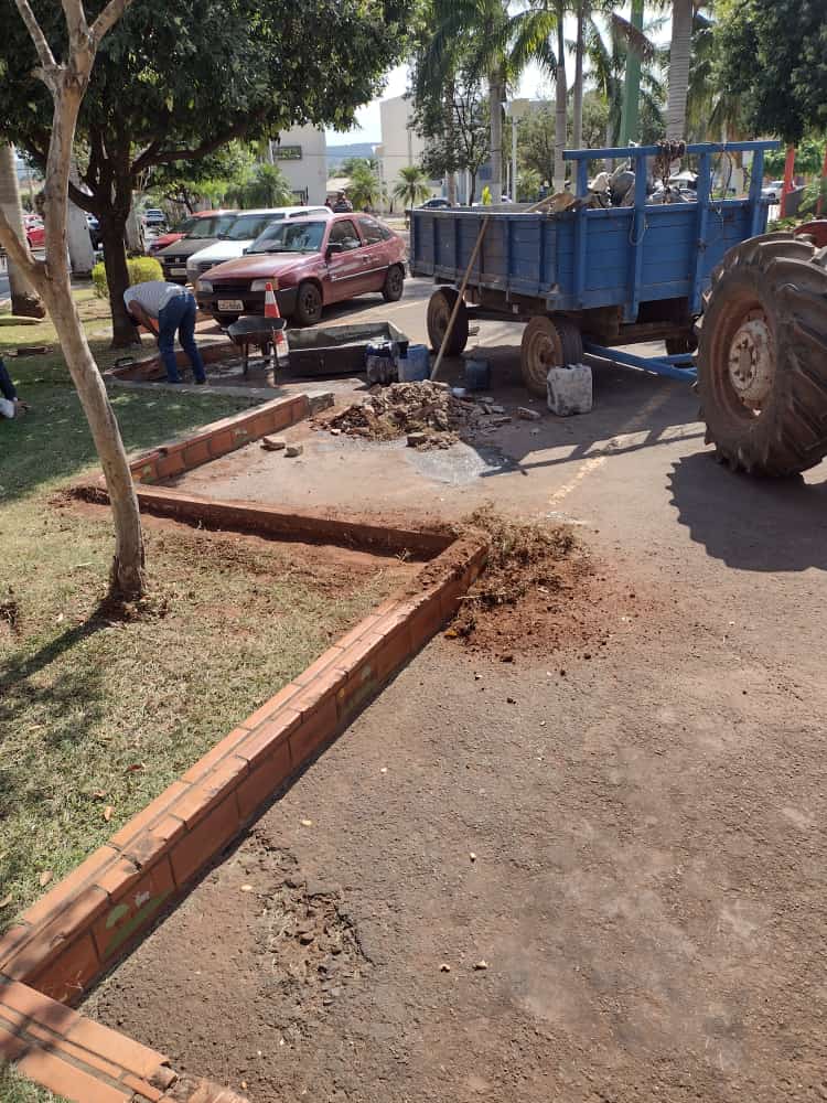 Guias de estacionamento na praça São José foram rebaixadas