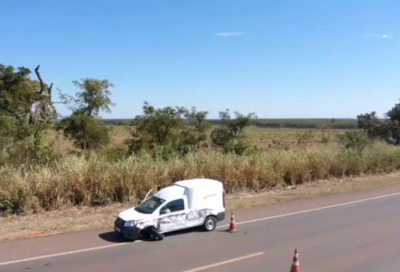 Veículo que transportava vacinas contra gripe bate em carreta na BR-163 em MS