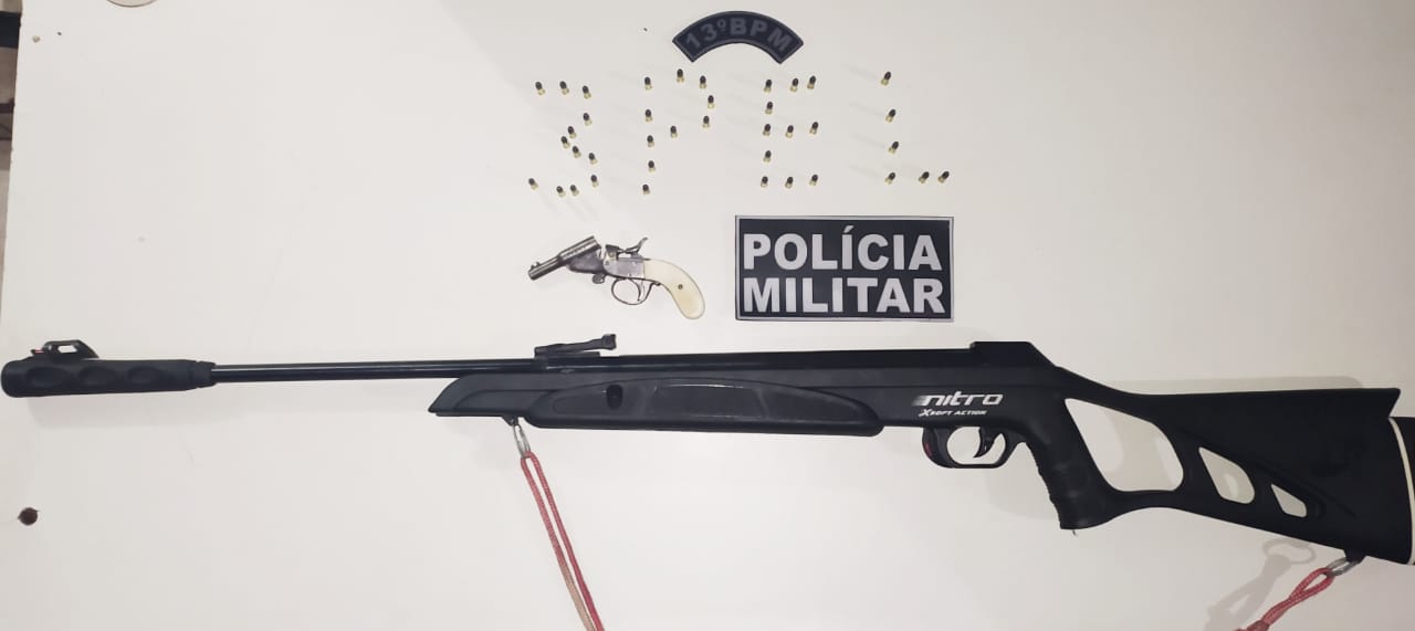 Mulher é presa pela Polícia Militar por posse de arma de fogo em Inocência