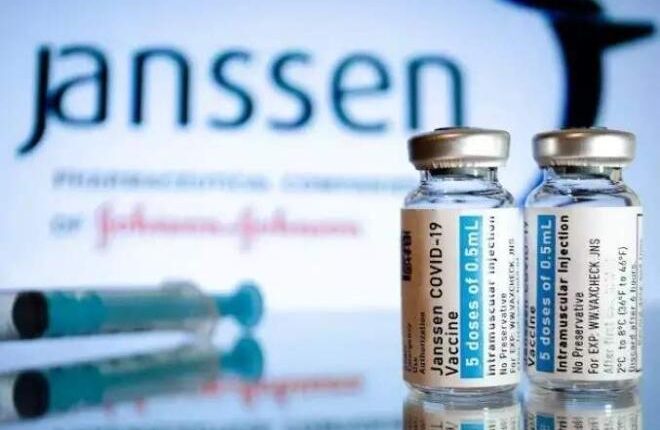 41 mil doses da vacina Janssen serão remanejadas a 66 municípios de MS, neste sábado, diz secretário