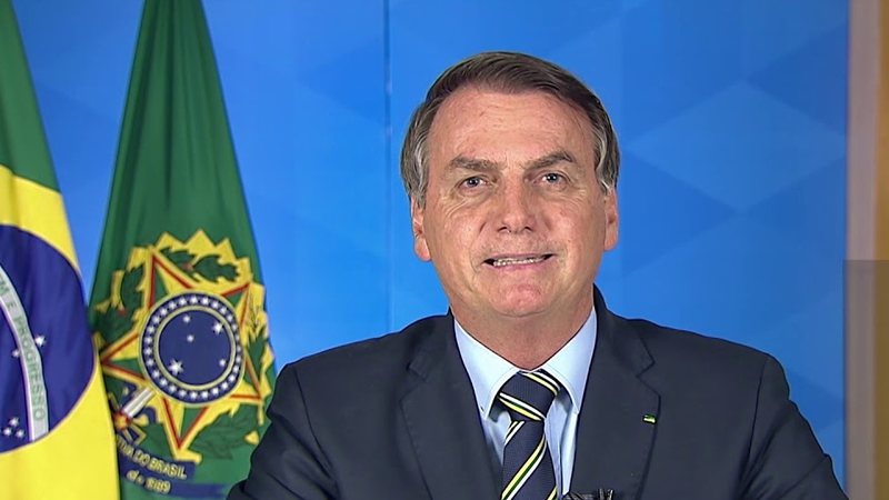 Bolsonaro defende fim do horário de verão e diz que medida não traz ganho