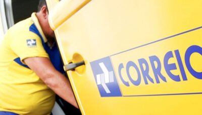 Correios: Governo decide privatizar 100% da estatal em um único leilão