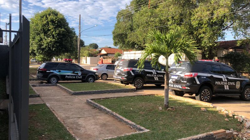 Oito pessoas da mesma família são presas por tráfico em operação contra o PCC em MS