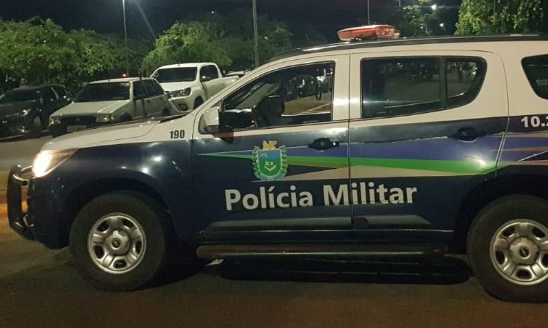 Polícia Militar prende homem por ameaçar ex-esposa com uma faca e uma machadinha em Cassilândia