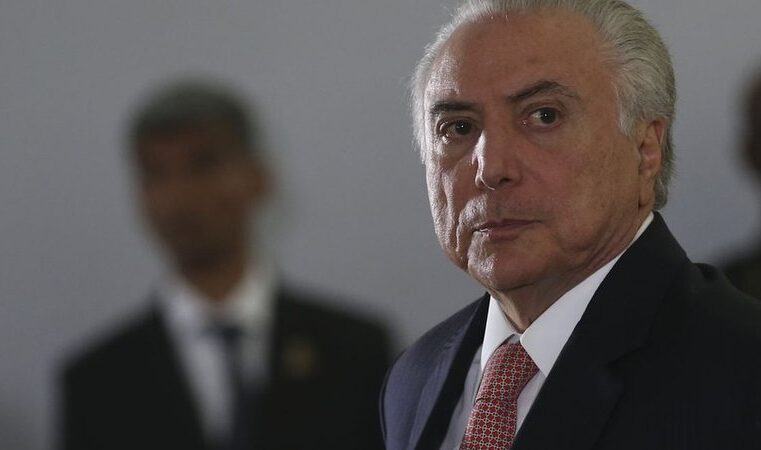 Temer: comTemer: com muita frequência, instituições saem do seu quadrado constitucionalTemer: com muita frequência, instituições saem do seu quadrado constitucional muita frequência, instituições saem do seu quadrado constitucional