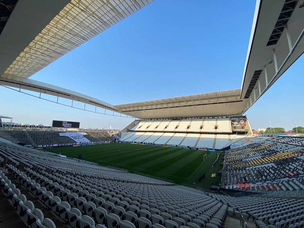 A volta dos torcedores: clubes de São Paulo estão liberados para receber público novamente