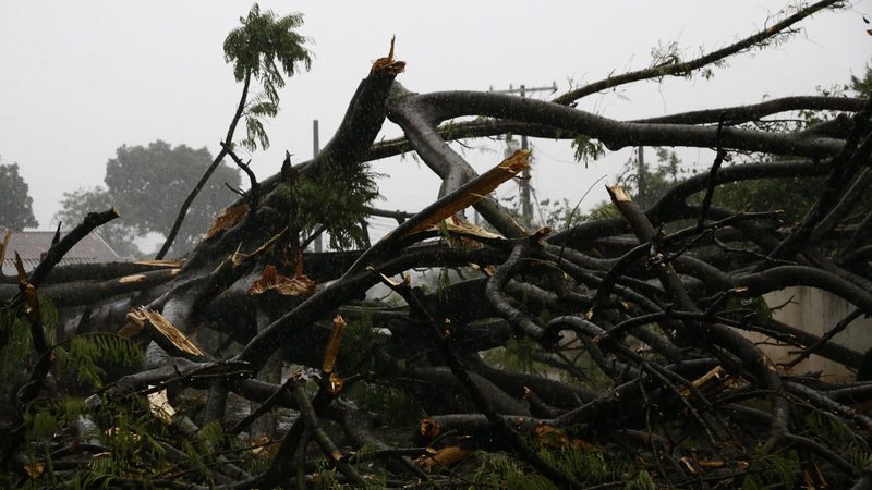 Campo Grande tem média de 52 mm de chuva e temporal deixa cidades do interior alagadas