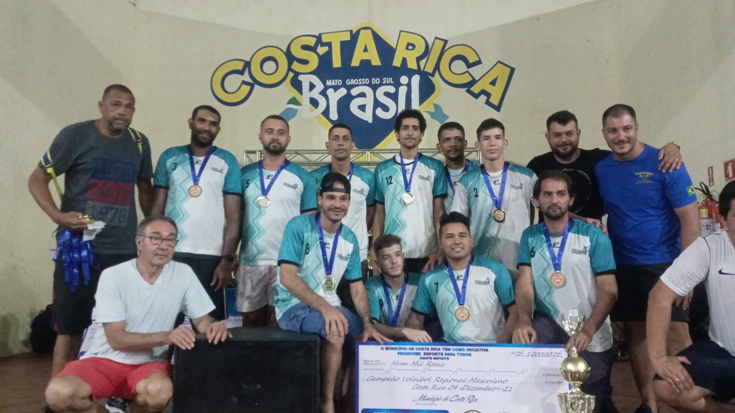 Equipes Masculina e Feminina de Voleibol de Cassilândia são campeões da 1ª Copa Verão Mão de Ouro de Voleibol