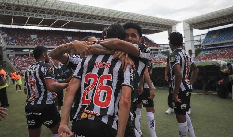 Atlético-MG supera Flamengo nos pênaltis e fatura Supercopa do Brasil