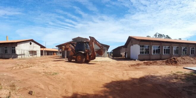 A Obra da Escola Municipal Andrieli Barbosa Silva já estão em fase de acabamento