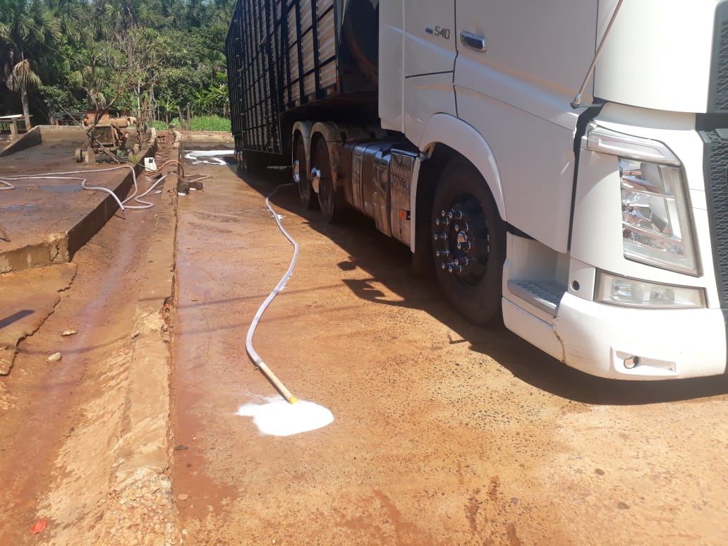 PMA de Cassilândia interdita lava-jato e autua proprietário em R$ 5 mil devido a lançamento de efluentes com resíduos, óleos e graxas diretamente em córrego