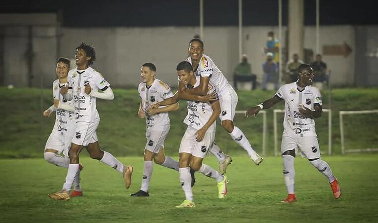 Costa Rica leva três do ABC de Natal em casa e é eliminado da Copa do Brasil