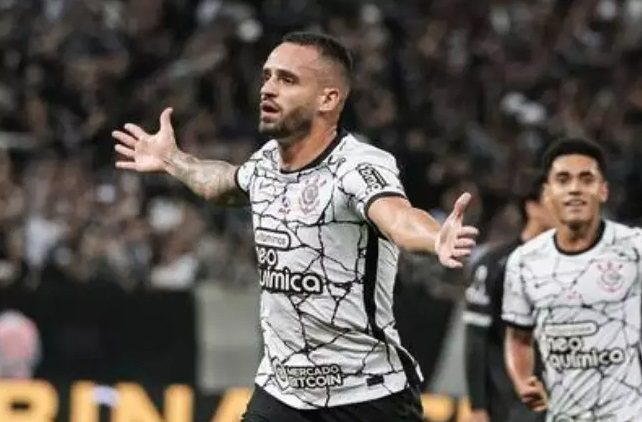 Corinthians goleia e deixa Ponte Preta em situação delicada no Paulistão