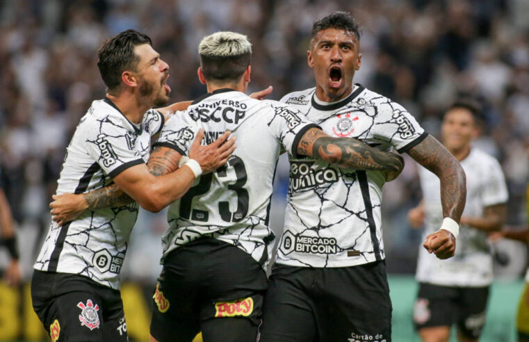 Maycon comemora bom início de Brasileiro do Corinthians e defende Du Queiroz