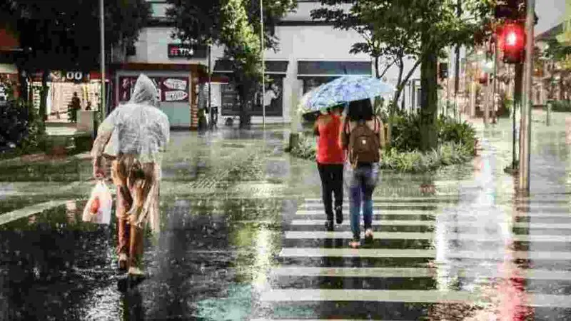 Inmet emite alerta de tempestade em 37 municípios de MS neste sábado