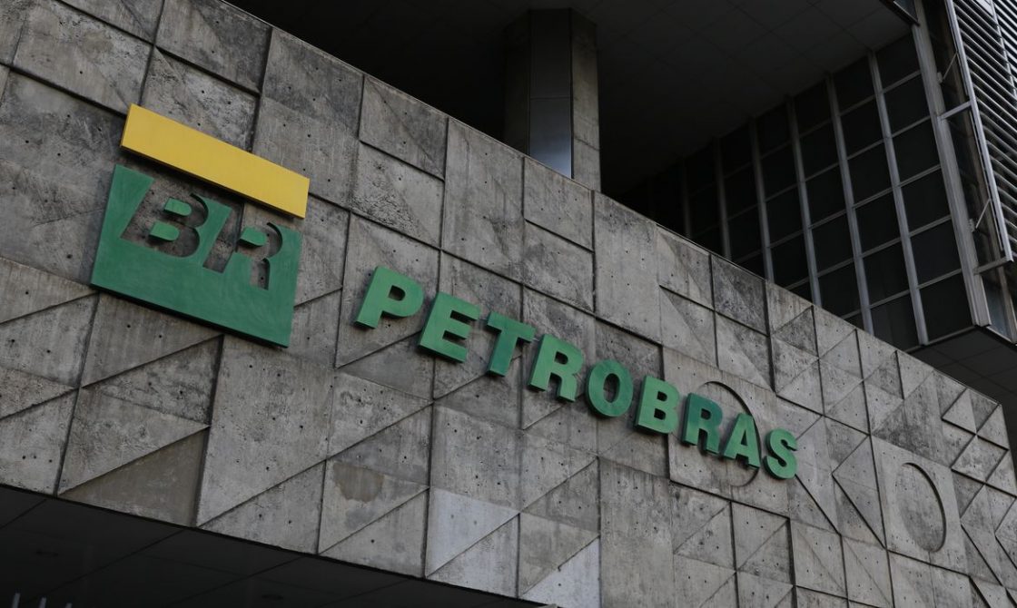 Caminhoneiros vão recorrer de decisão sobre política de preços da Petrobras