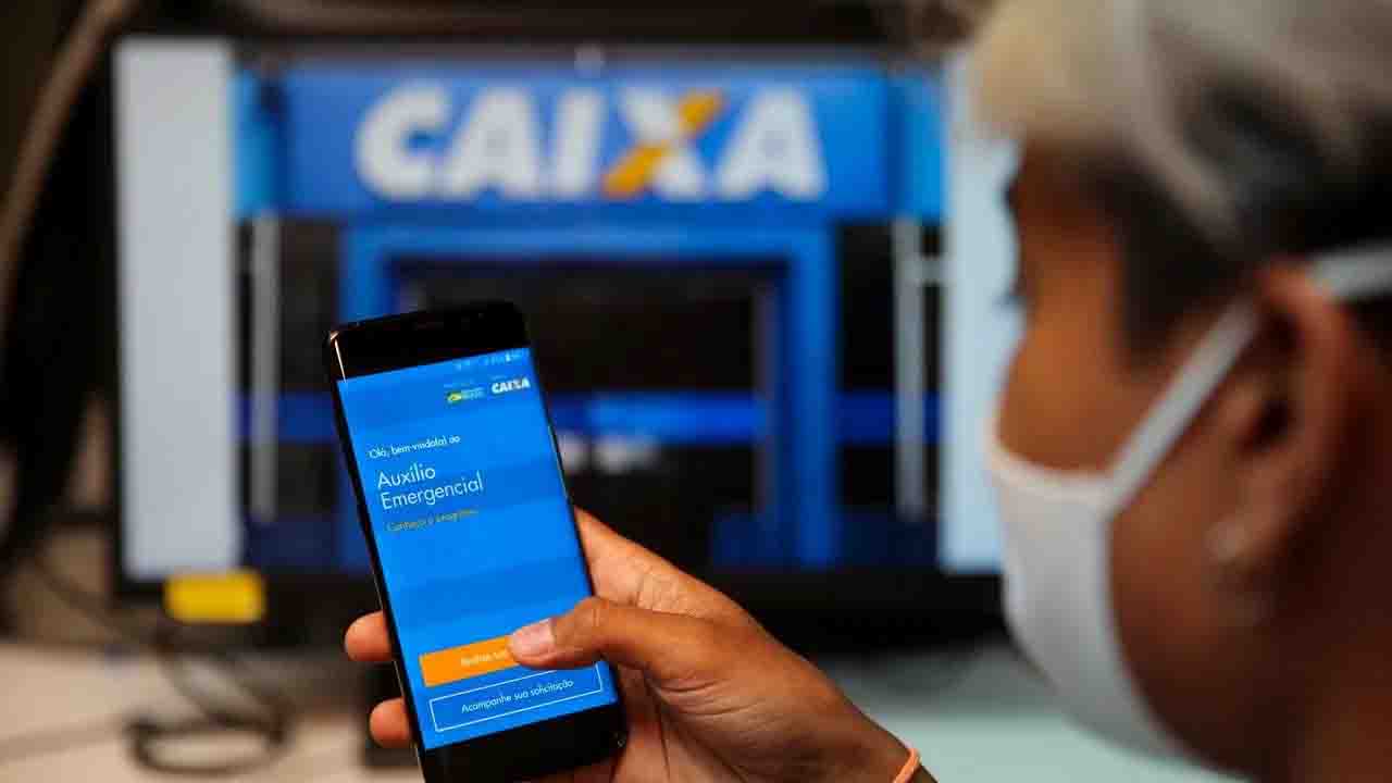 Aplicativo da Caixa fica fora do ar nesta sexta-feira