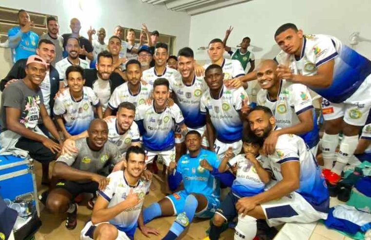 Costa Rica vence em casa e garante permanência do G4 do Brasileirão