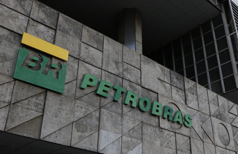 Governo federal anuncia troca de presidente da Petrobras