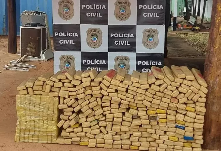 Polícia apreende mais de 300kg de maconha em Água Clara