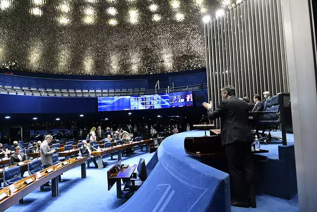 Com apoio dos senadores de MS, projeto que reduz ICMS do combustível é aprovado