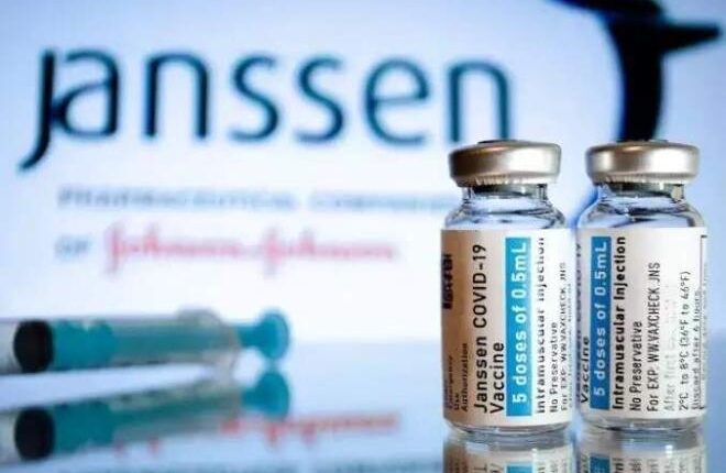 Janssen: MS libera municípios a aplicarem doses de reforço para quem tomou imunizante de dose única