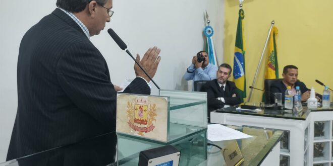 Valdecy Pereira da Costa acaba de ser empossado da Prefeitura Municipal de Cassilândia-MS