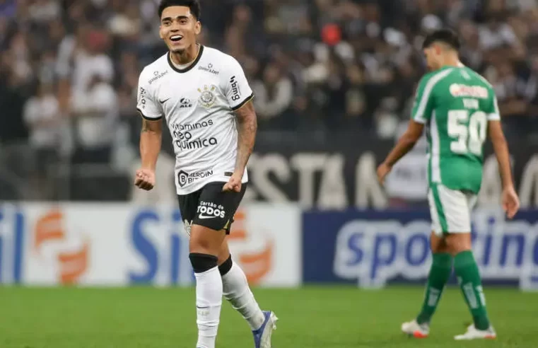 Garotos resolvem, Corinthians bate Juventude e pula para liderança do Brasileirão