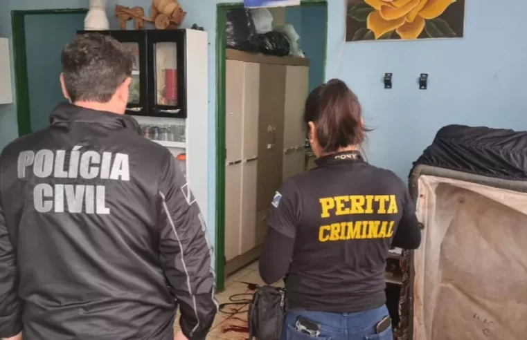 Homem mata companheira esfaqueada em Costa Rica