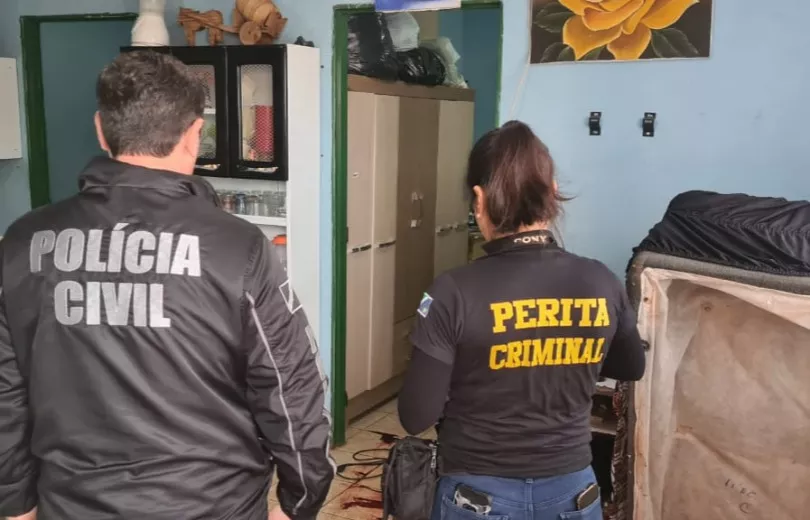 Homem mata companheira esfaqueada em Costa Rica