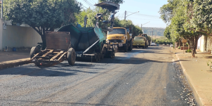 Cassilândia segue recapeamento e reforma da rodoviária