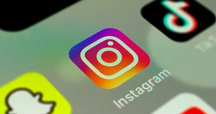 Alívio para os ‘stalkers’: Instagram desmente fake news sobre revelar quem visitou perfil