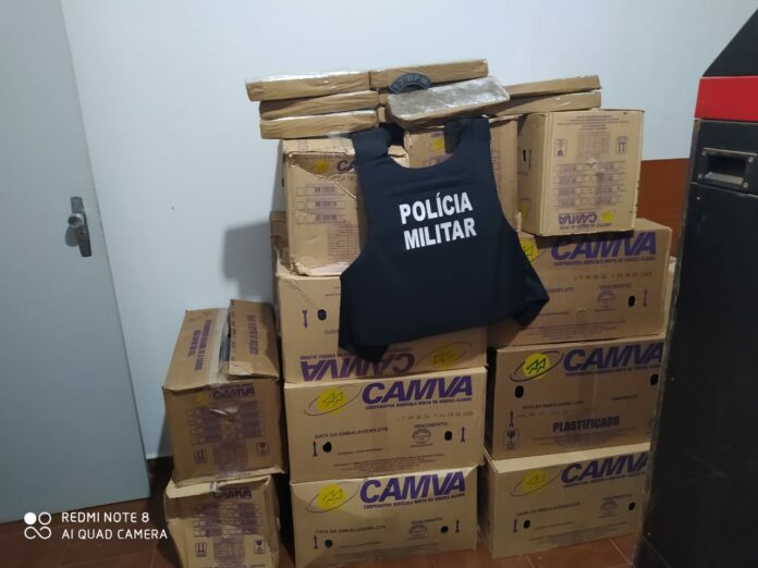 Polícia Militar prende homem com mais de 390 quilos de drogas em Inocência