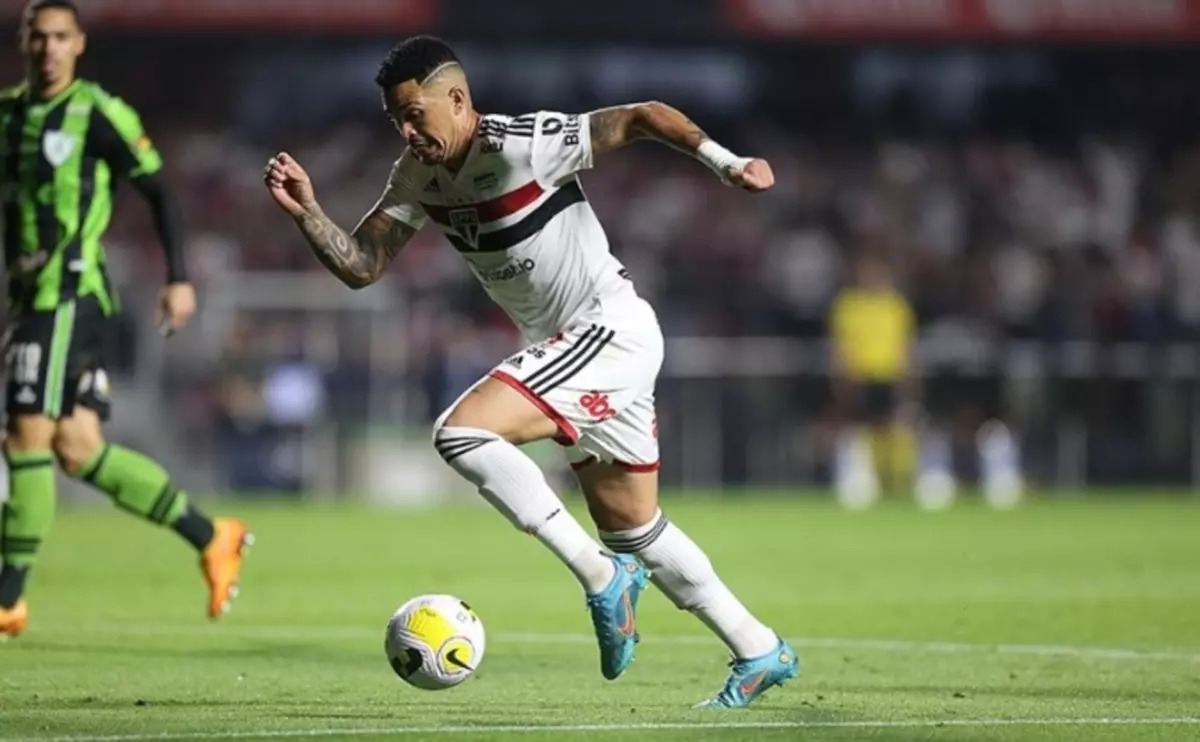 São Paulo empata com o América-MG e garante vaga na semifinal da Copa do Brasil