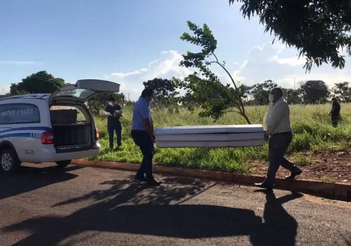 Impasse com Governo põe em risco serviço funerário no interior de Mato Grosso do Sul