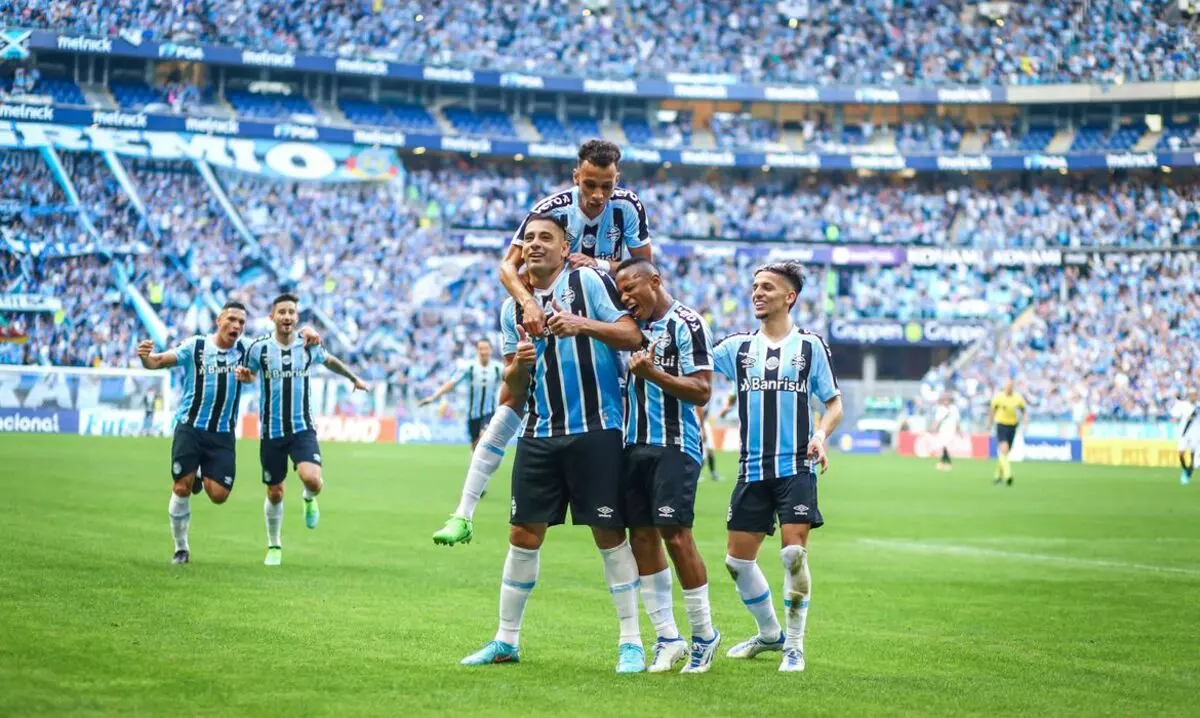 Grêmio goleia Operário-PR e assume a vice-liderança da Série B