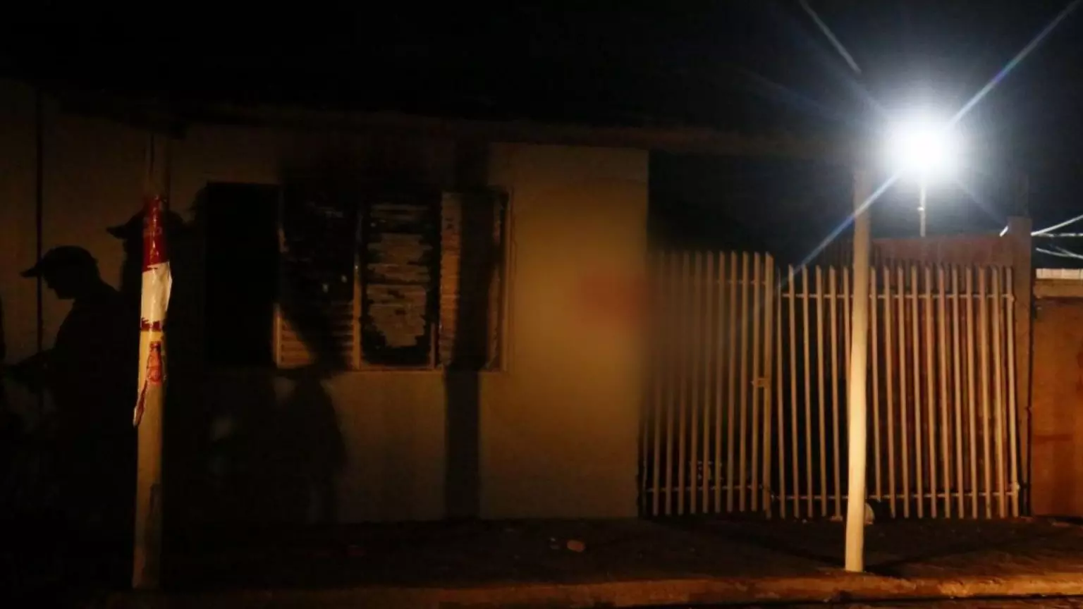 Bar de homem que atirou em jovem grávida e padrasto é incendiada após crime em Campo Grande